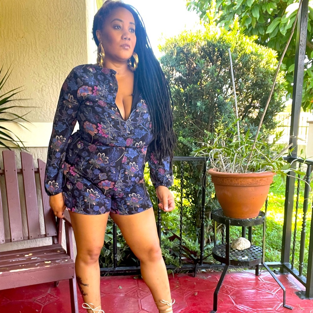 One Clothing Floral Print Romper (Large)
